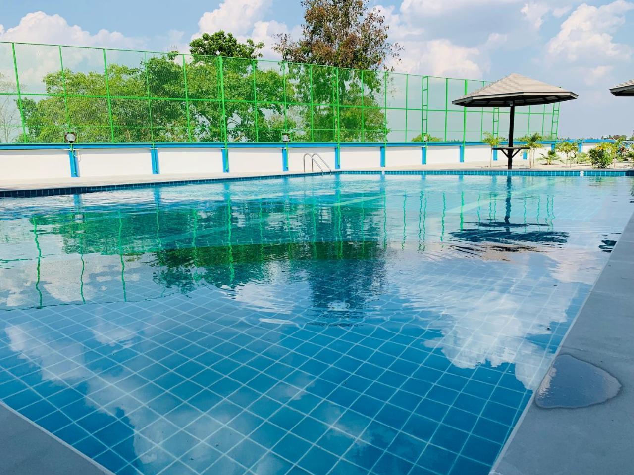 โรงแรมมาลินี Surin Εξωτερικό φωτογραφία